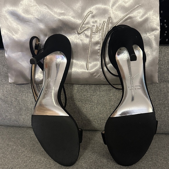 Giuseppe Zanotti Elegant Black Heels